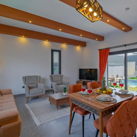 Villa Akuamarin 1 *