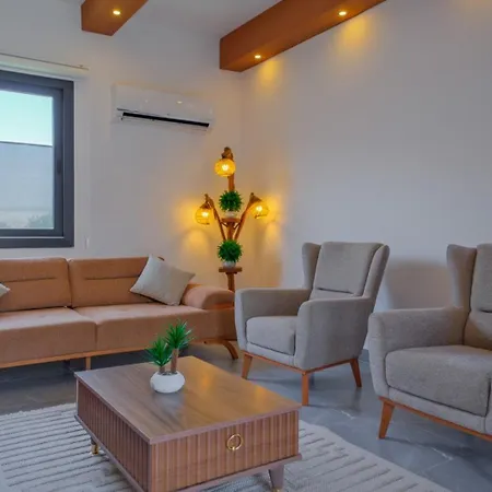 Villa Akuamarin 1 *